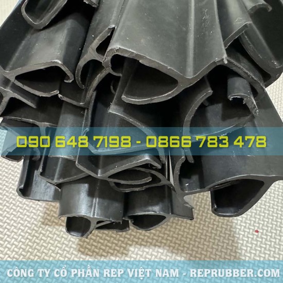 Gioăng cao su EPDM chữ J 40.2x31.3x2.6