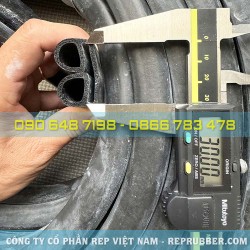 Ron cao su xốp EPDM chữ E 30x18x2 Ron cao su xốp EPDM chữ E 30x18x2