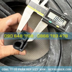Ron cao su xốp EPDM chữ E 30x18x2 Ron cao su xốp EPDM chữ E 30x18x2