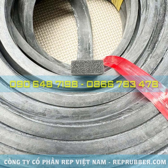 Gioăng cao su xốp EPDM chữ nhật 8x18