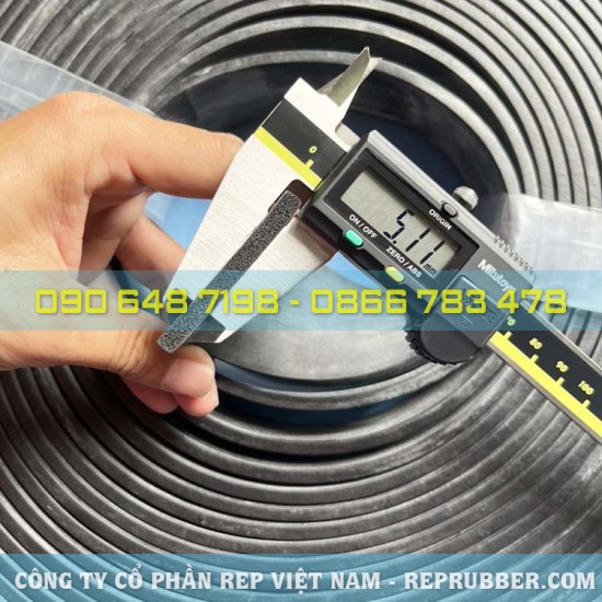 Gioăng cao su xốp chữ nhật 5x50