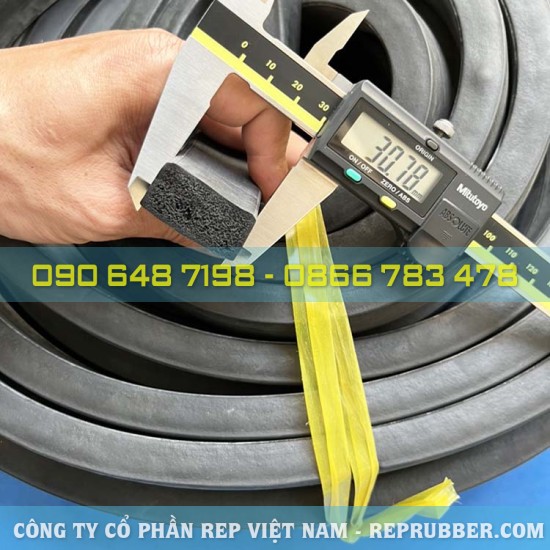 Gioăng cao su xốp chữ nhật 15x30