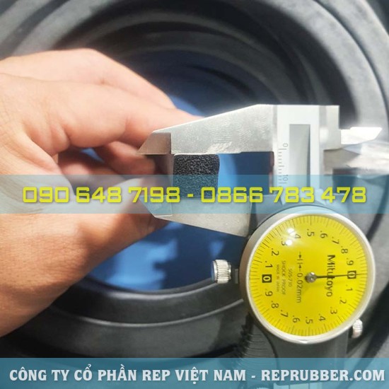 Gioăng cao su xốp vuông 12x12