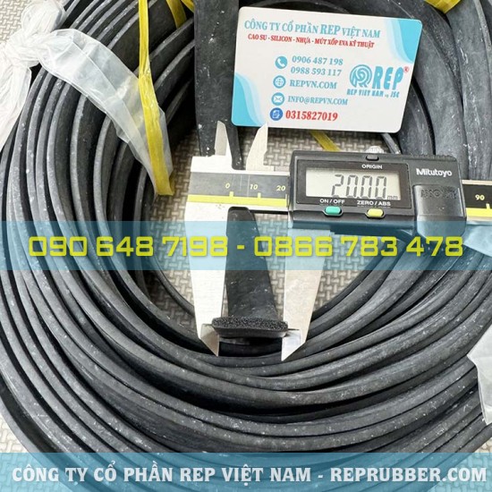 Gioăng cao su xốp chữ nhật 2x20