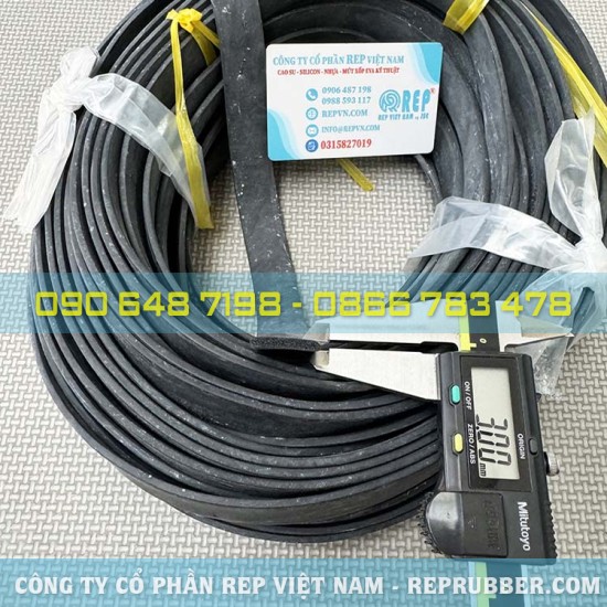 Gioăng cao su xốp chữ nhật 3x20