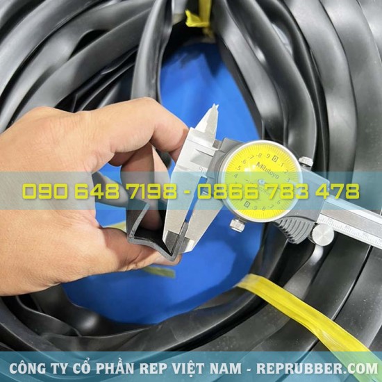 Gioăng cao su EPDM chữ U 24x20x2, khe 20mm