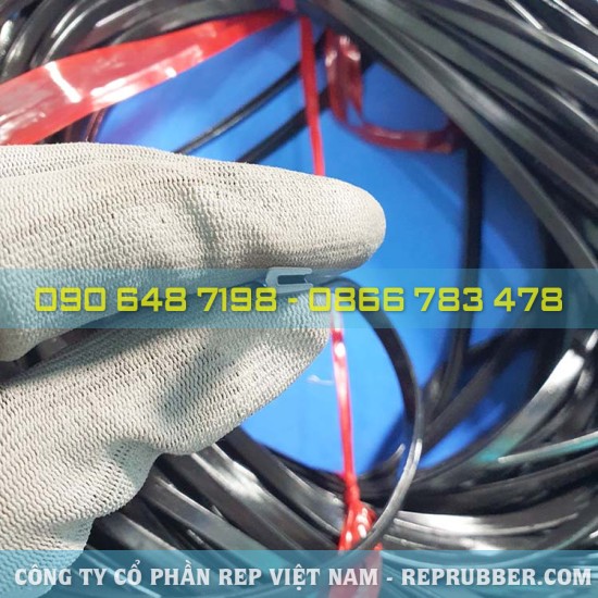 Gioăng cao su EPDM chữ U 4x6x1, khe 2mm