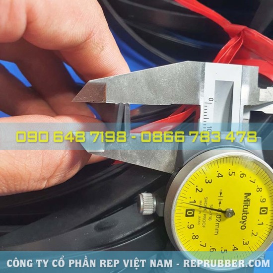 Gioăng cao su EPDM chữ U 4x9x1.5, khe 1mm