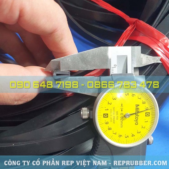 Gioăng cao su EPDM chữ U 4x9x1.5, khe 1mm