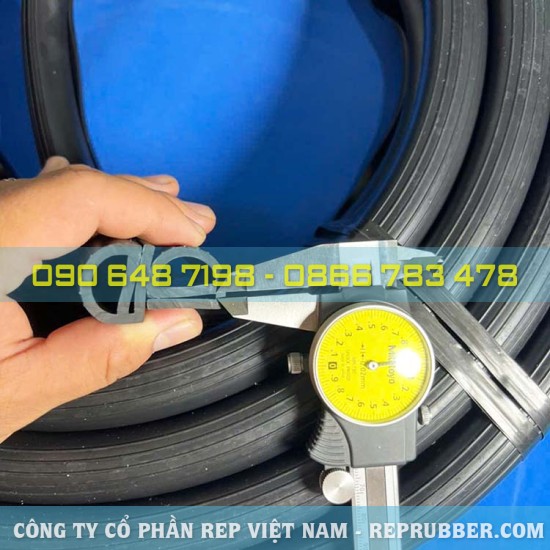 Ron cao su EPDM chữ E 25x20x3 – Hàng có sẵn, giao hàng trong ngày Ron cao su EPDM chữ E 25x20x3 – Hàng có sẵn, giao hàng trong ngày