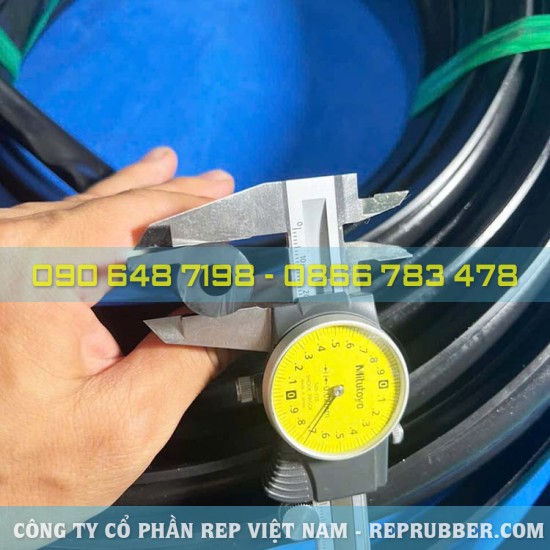Gioăng cao su EPDM chữ P 28x18x3 – Độ đàn hồi cao, bền kín tốt Gioăng cao su EPDM chữ P 28x18x3 – Độ đàn hồi cao, bền kín tốt