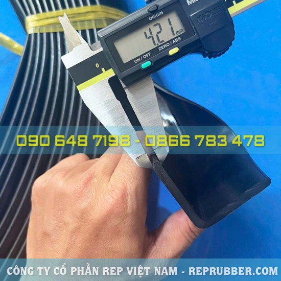 Gioăng cao su EPDM chữ L 42x42x4 – Giao nhanh, giá tốt toàn quốc Gioăng cao su EPDM chữ L 42x42x4 – Giao nhanh, giá tốt toàn quốc